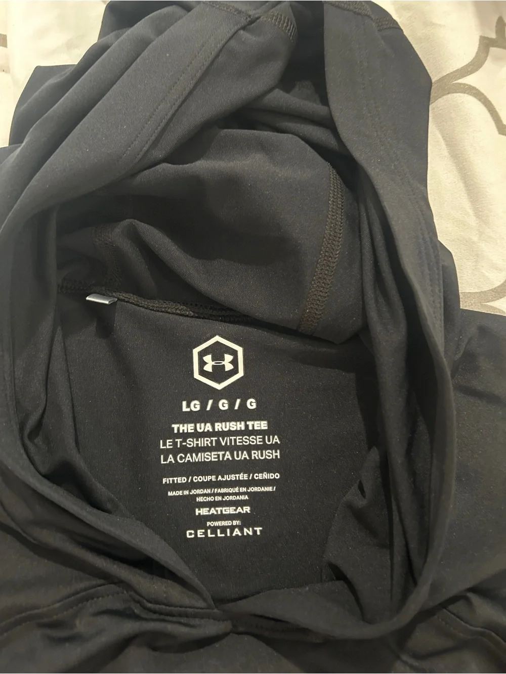 Under Armour rush tee with hood - Picture 3 of 5